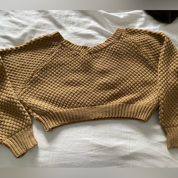 Cropped drop shoulder sweater - Picture 2 of 2